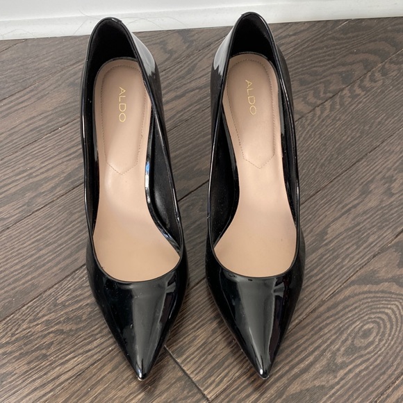 Aldo Shoes - Patent Black Aldo pointed heels